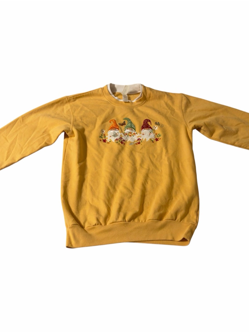 Cracker Barrel Yellow Crewneck Sweatshirt with Embroidered Gnome Trio